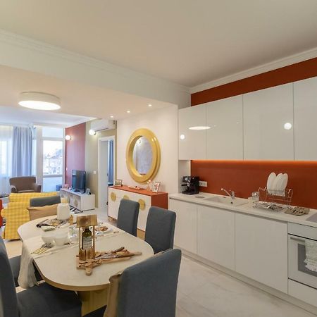 Vitosha Blvd 3-Bedroom, 2-Bathroom Lux Suite Sofia Eksteriør bilde