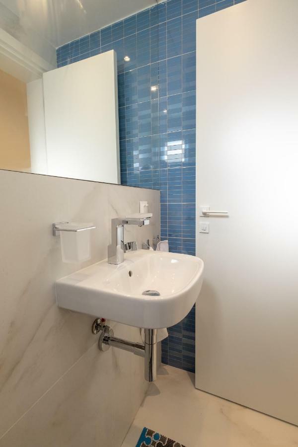 Vitosha Blvd 3-Bedroom, 2-Bathroom Lux Suite Sofia Eksteriør bilde