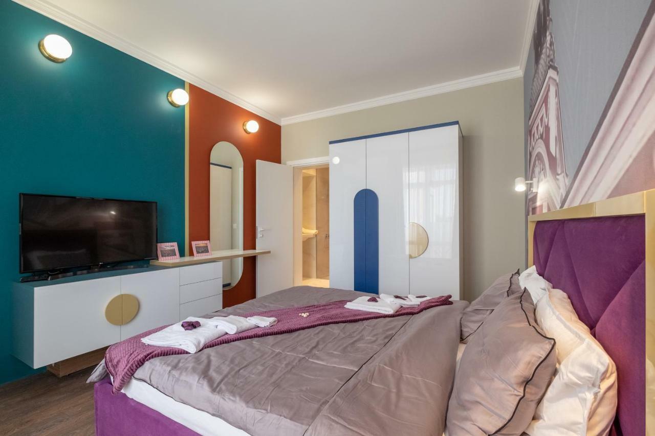 Vitosha Blvd 3-Bedroom, 2-Bathroom Lux Suite Sofia Eksteriør bilde